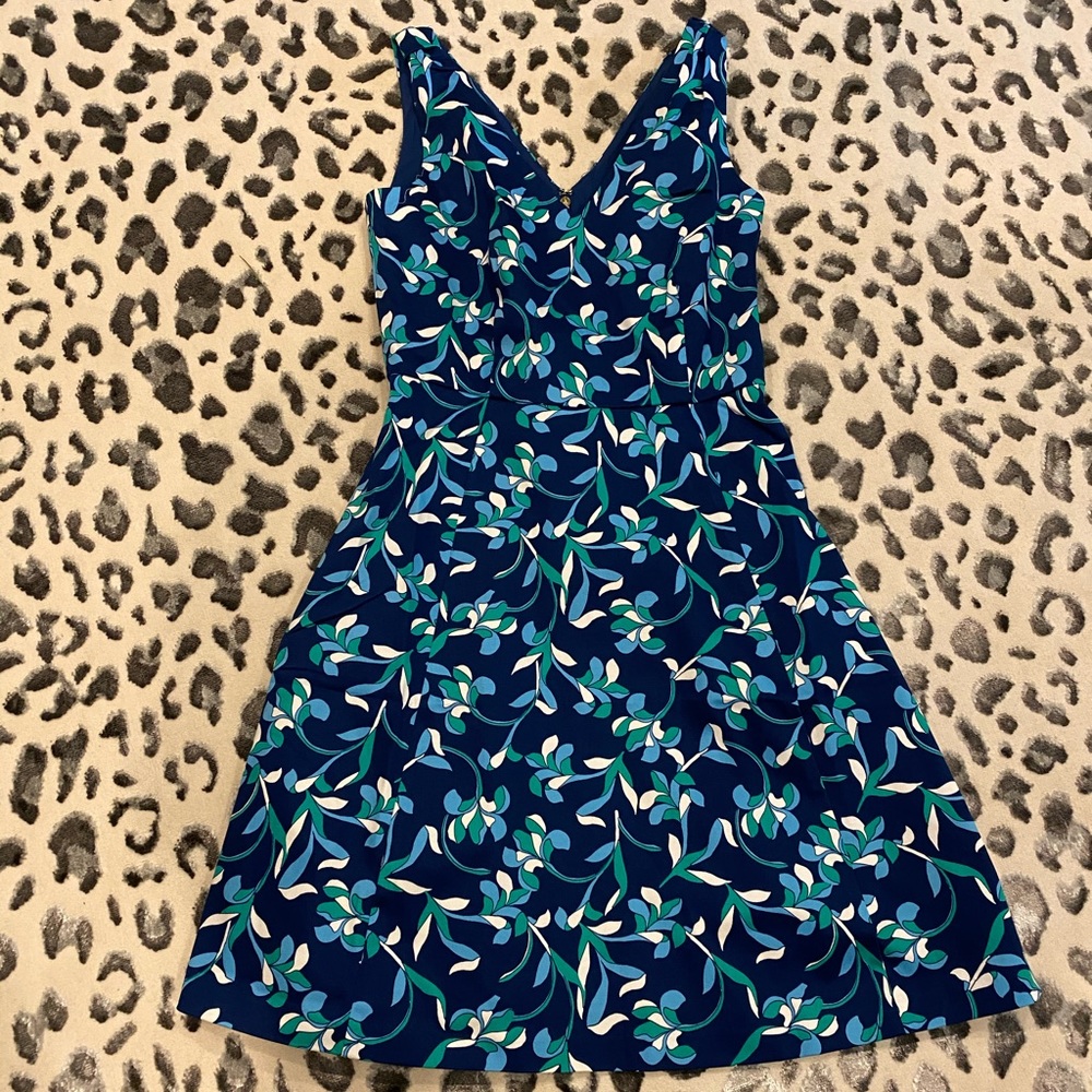 Draper James floral knot dress. NWT size 2